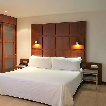 Hotel Port Azafata Valencia Manises